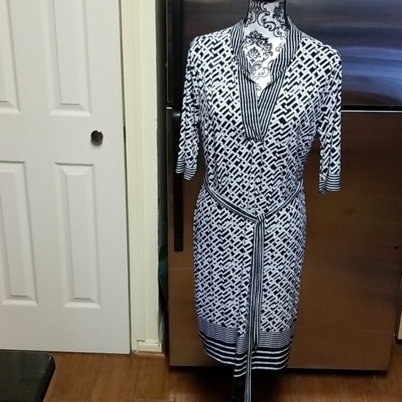 🖤Mue Gabrielle Dress - Picture 1 of 8